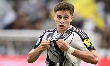 Kenan Yıldız yeni müqaviləyə imza atır