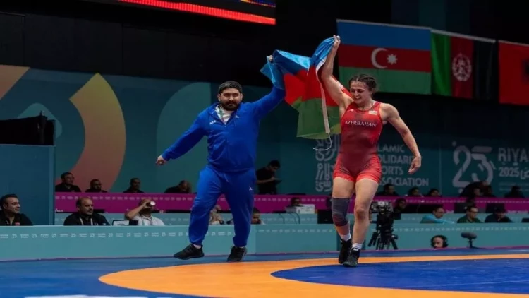 Güləşçimiz İslamiadada gümüş medal qazandı