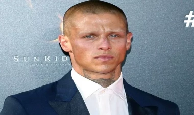 Məşhur aktyor qəfil vəfat etdi  - FOTO