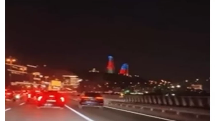 Bakıda tıxacda qalan sürücü nömrəni söküb avtobus zolağına daxil oldu - VİDEO