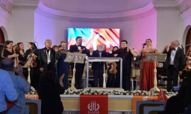 Filarmoniyada “Bir Millət, İki Dövlət” adlı möhtəşəm konsert proqramı baş tutub.- FOTO