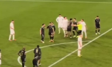 Silva “Napoli” ilə oyunda Yankoviçlə mübahisəsindən danışdı