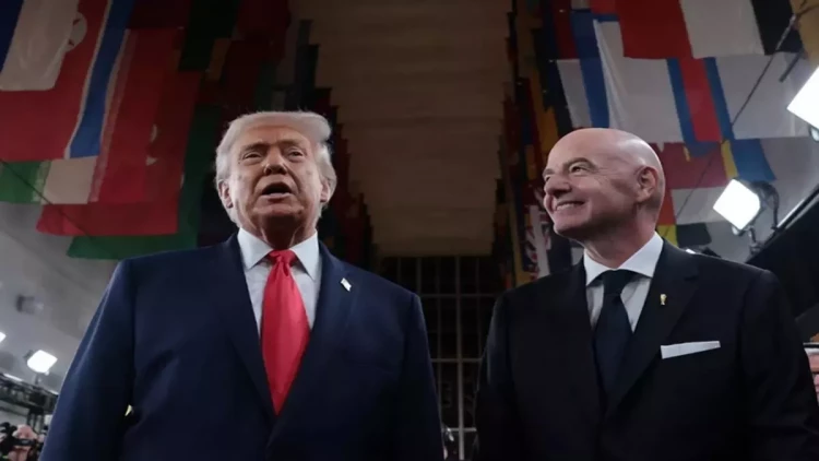 FIFA Sülh Mükafatını Trampa verdilər - FOTO