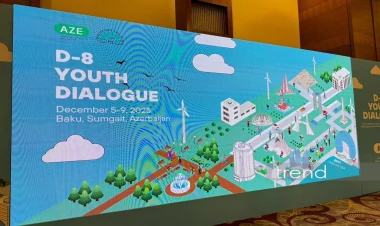 Bakı D-8 Gənclər Dialoquna ev sahibliyi edir - FOTO