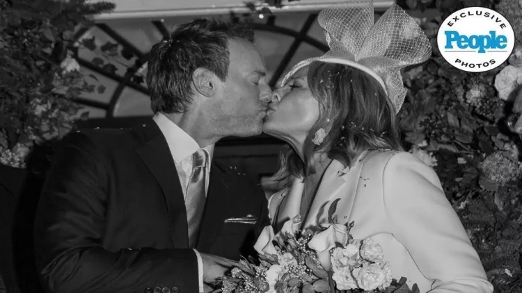 Məşhur aktrisa özündən 14 yaş kiçik şəxsə ƏRƏ GETDİ: 4-cü dəfə - FOTO