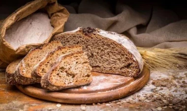 Marketlərdə “qara çörək” tələsi - DİQQƏT