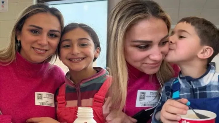 Amerikada yaşayan azərbaycanlı aparıcı övladları ilə - FOTO