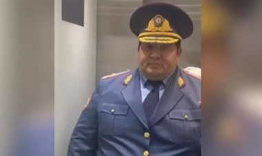 General Həsən Eyyubov vəzifəsindən azad edildi