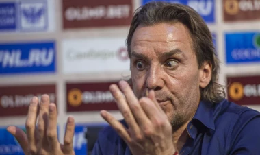 Rus məşqçi Türkiyə klubunu FIFA-ya  şikayət etdi