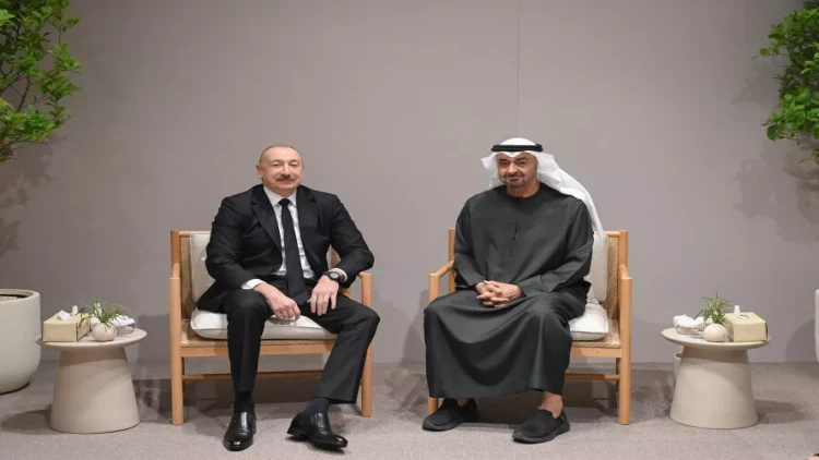 Əbu-Dabidə İlham Əliyevin Birləşmiş Ərəb Əmirliklərinin Prezidenti ilə görüşü olub - VİDEO - FOTO