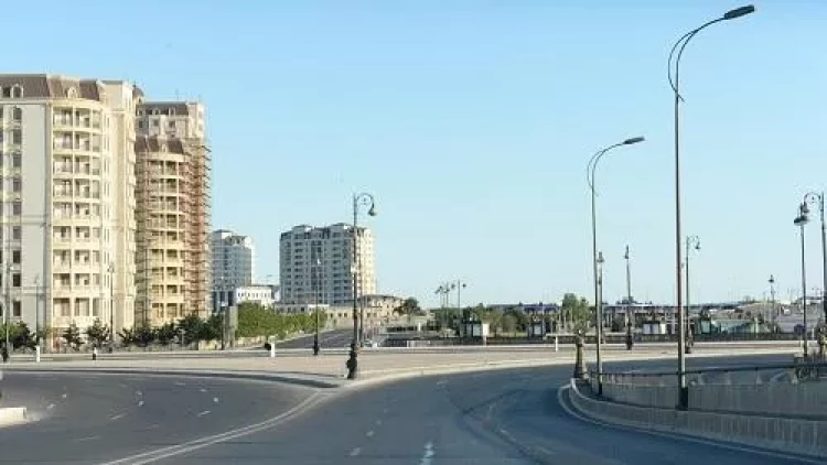 Daha bir prospektdə velosiped zolağı və parkinq ərazisi yaradıldı