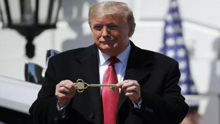 Tramp Ağ Evin açarını görün kimə hədiyyə edib