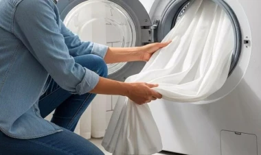 Pərdələri qar kimi ağardan təbii üsul: Cəmi bir məhsulla möhtəşəm nəticə