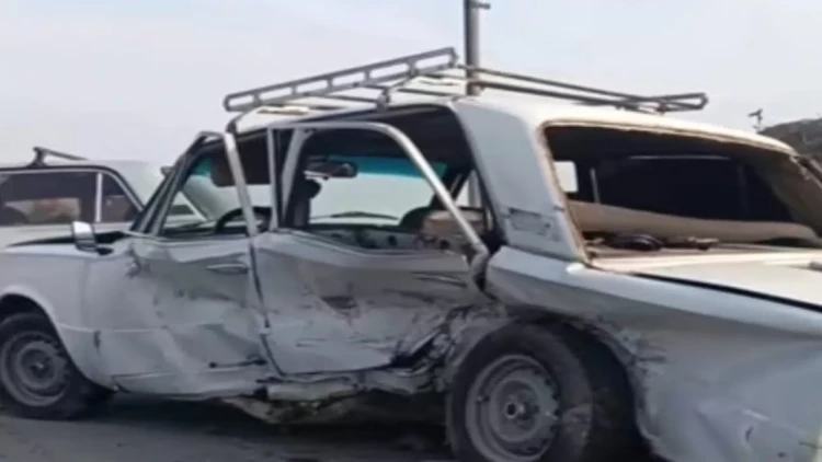 Ucarda qəza - 4 nəfər yaralandı - FOTO