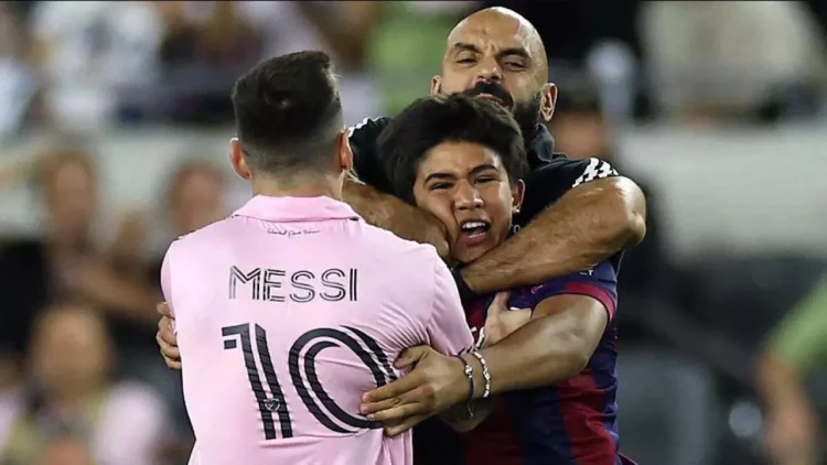 Messinin mühafizəçisinin məşqi GÜNDƏM OLDU - VİDEO