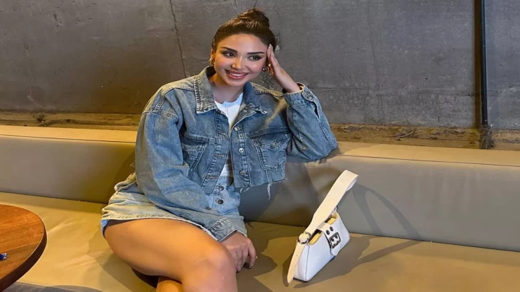 Efirdəki hərəkətlərinə görə verilişi dayandırdılar - FOTOlar