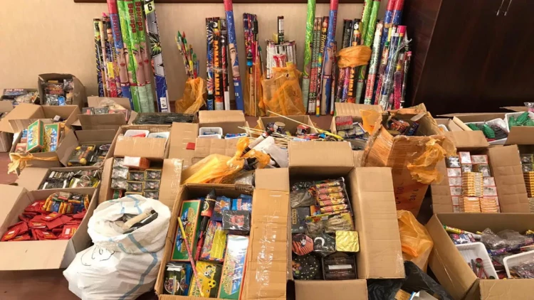 Pirotexniki vasitələr satan 20 nəfər saxlanıldı