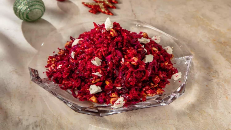 Narlı Çuğundur Salatı