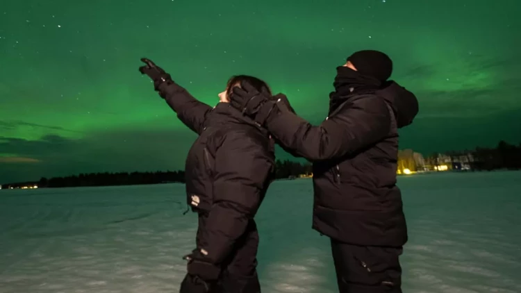 Arda sevgilisi ilə şimal işıqlarını izlədi - FOTOlar