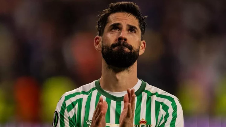 Ulduz futbolçu 1 ay oynamayacaq - diz əməliyyatı keçirəcək