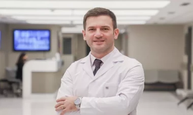 Əməkdar artistin əməliyyatdan sonra bədəni çürüyür? - FOTO