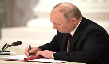 Putin qanun imzaladı