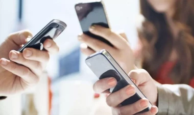 2025-ci ildə ən pis smartfon istehsalçılarının adları açıqlandı