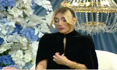 Röya efirdə ağladı: 