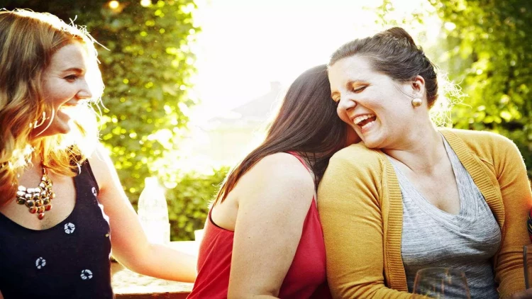 Gülmək ürəyi qoruyur: alimlərdən maraqlı açıqlama