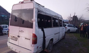 Astarada avtobus aşdı - ölənlər var - FOTO