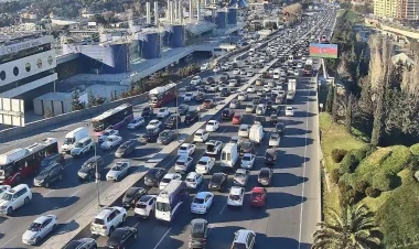 Paytaxtın bir sıra yollarında tıxac var - SİYAHI - FOTO