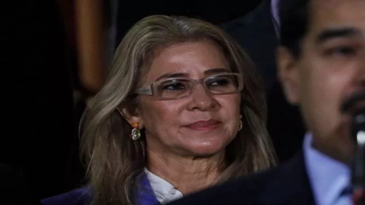 Maduronun arvadı Silia Flores kimdir? - Venesuelanın 