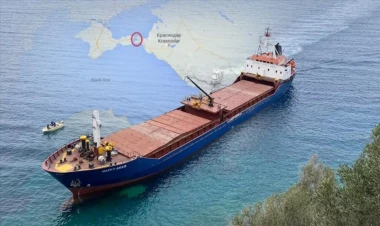 Türkiyə gəmisi Qara Dənizdə saya oturdu - FOTO