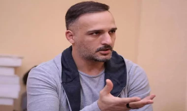 Azər Zahidlə köməkçisi barədə qərar verildi