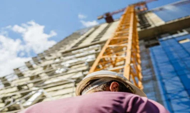 Bu binalar hər an çökə bilər: Cavabdeh kimdir? - AÇIQLAMA