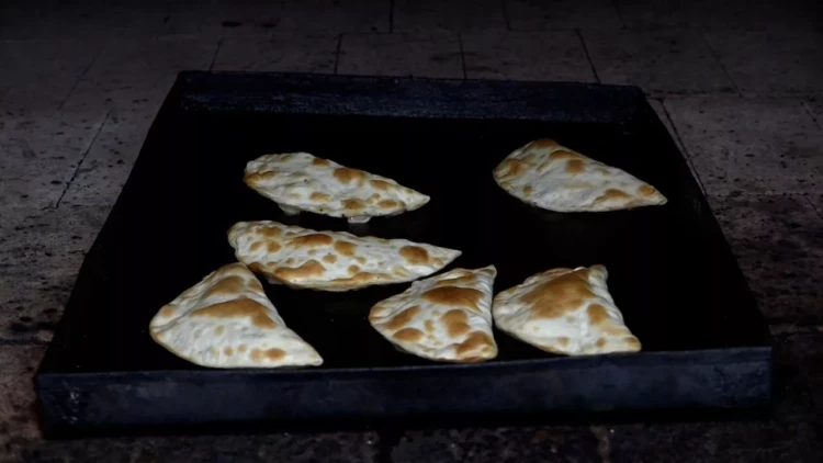 Bakıda bu restoranlarda “dəvə qutabı” menyudan ÇIXARILDI - FOTOlar
