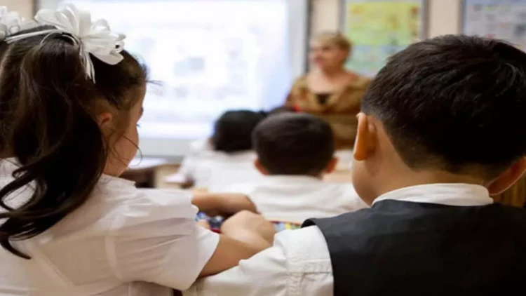 İbtidai sinifdə dərs prosesində müəllim dəyişiklikləri bağlı RƏSMİ AÇIQLAMA