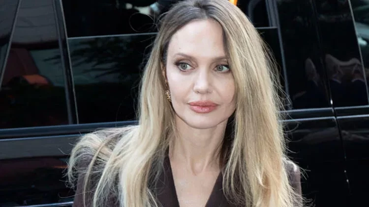 Ancelina Colinin səhhəti pisləşdi - FOTO