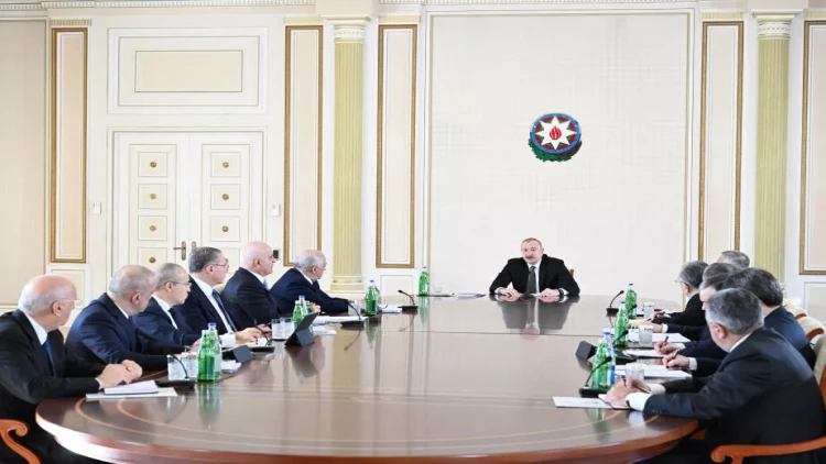 Prezidentin sədrliyi ilə su təchizatı və tullantı sistemlərinin təkmilləşdirilməsi üzrə Dövlət Proqramına həsr olunan müşavirə keçirilib - FOTO