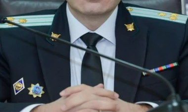 Prokurorluğa qəbul edilən gənc əməkdaşlar andiçmə mərasimində