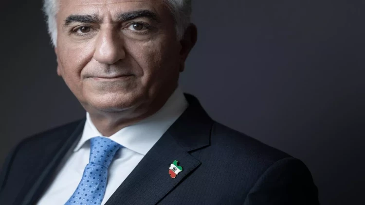 Rza Pəhləvinin arvadı ilə görüntüləri gündəm oldu - VİDEO