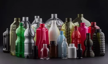 Qonşu ölkədə plastik su butulkalarından istifadə qadağan olunur