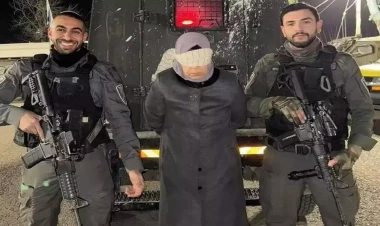 30 il sonra saxlanıldı - Gözünü bağlayıb FOTO çəkdirdilər