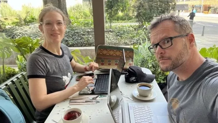 Hər şey bir sual ilə başladı: 300 manat ilə 5 ildə milyonçu oldular