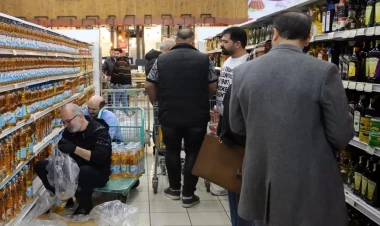 İranda insanlar kuponla alış-veriş etməyə başladı - FOTO