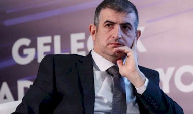 Nazir Haluk Bayraktarı təltif etdi