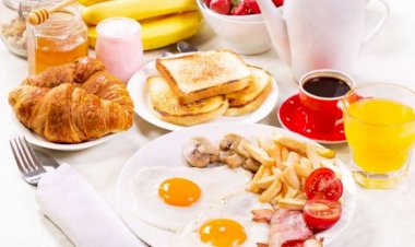 Səhər yeməyini bu saatda qəbul etmək faydalıdır
