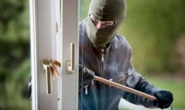 Mağazalardan 9 min manatlıq oğurluq edildi