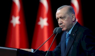 Ərdoğan: CHP-nin özünün çalıb-oynadığı oyunu izləyirik