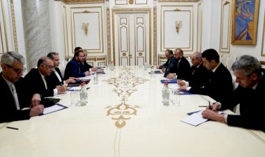 Paşinyan və Əraqçi Ermənistanla Azərbaycan arasında sülh sazişini müzakirə ediblər - YENİLƏNİB